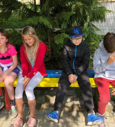 33059029_384911558585177_2991537308273999872_n