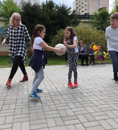 33077655_384950075247992_3080247388166684672_n