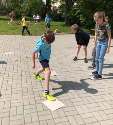 33087609_384912971918369_8958405419781324800_n