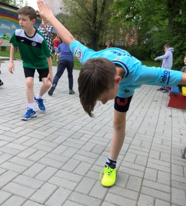 33098920_384911705251829_5639028606354063360_n