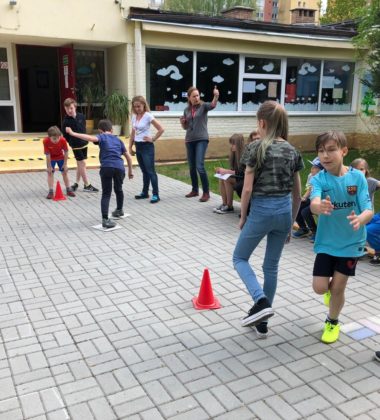 33106483_384912461918420_6252119777515405312_n