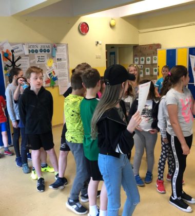 33201928_384907621918904_4610505469356670976_n