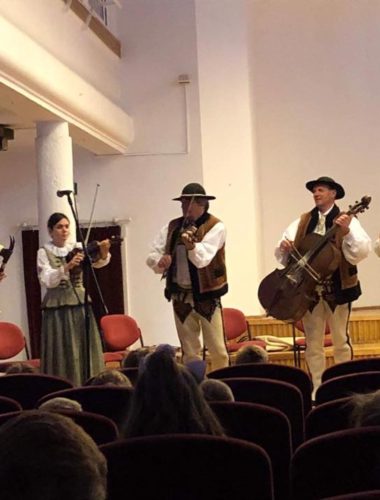 43178559_271702810116527_3685535570118836224_n