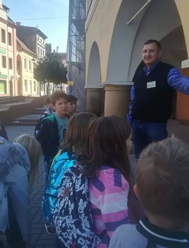 43732152_272525100034298_7980641846965567488_n