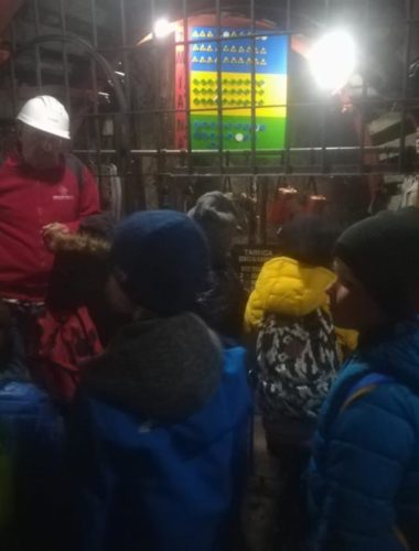 43734029_272525166700958_6966749361443176448_n