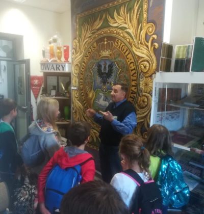 43756441_272524953367646_75405448030715904_n