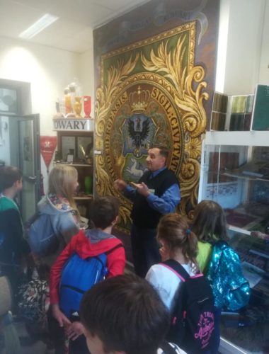 43756441_272524953367646_75405448030715904_n