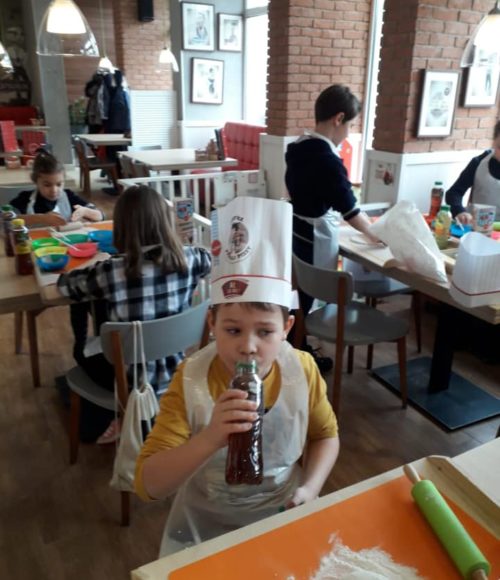 51663297_320348768585264_7633641388898254848_n