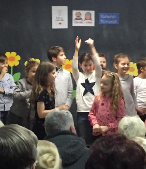 51691316_317322138887927_5800419969665597440_n