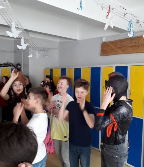 52029194_324393961514078_3842658088125464576_n