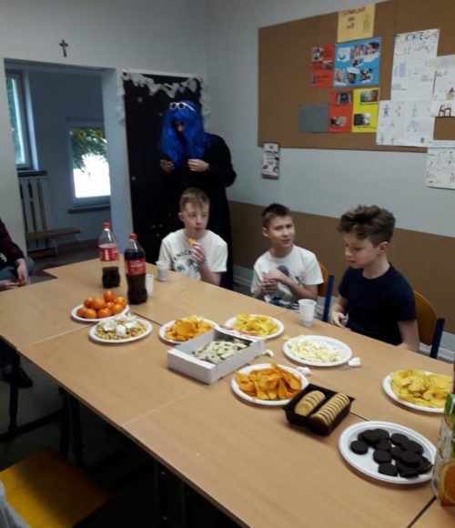 52759615_324394008180740_7456117235069747200_n