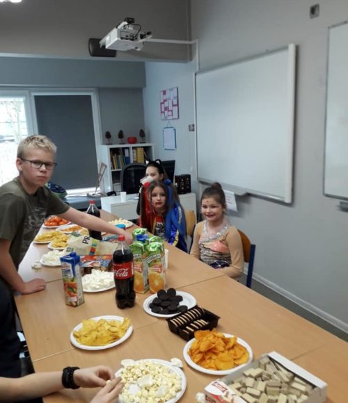 53179311_324394021514072_6656725737116008448_n