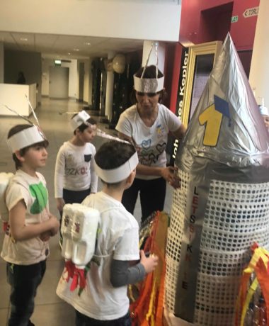 55875501_1957136424415769_4107910999128932352_n