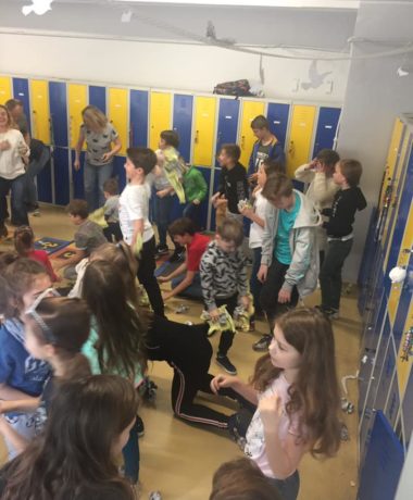 56508768_341091129844361_6587807772761391104_n