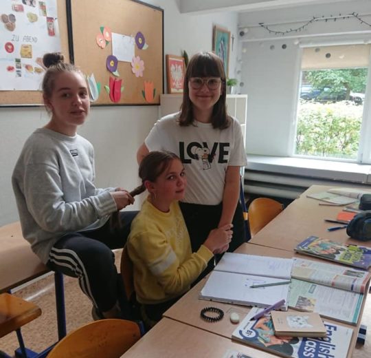 70797022_421165108503629_2574831326288936960_n