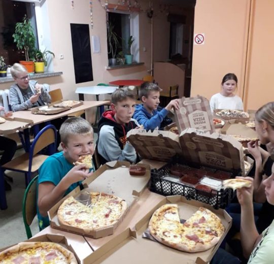 72156700_430351584251648_2824849064875524096_n