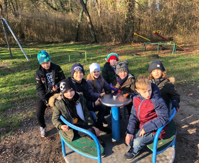 74670611_552925398774955_4921895657788145664_n