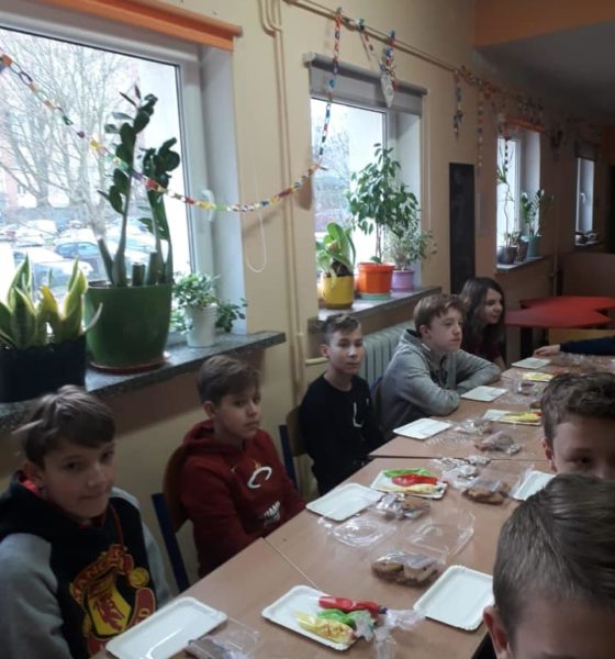 80347432_481000915853381_7875437391849193472_n