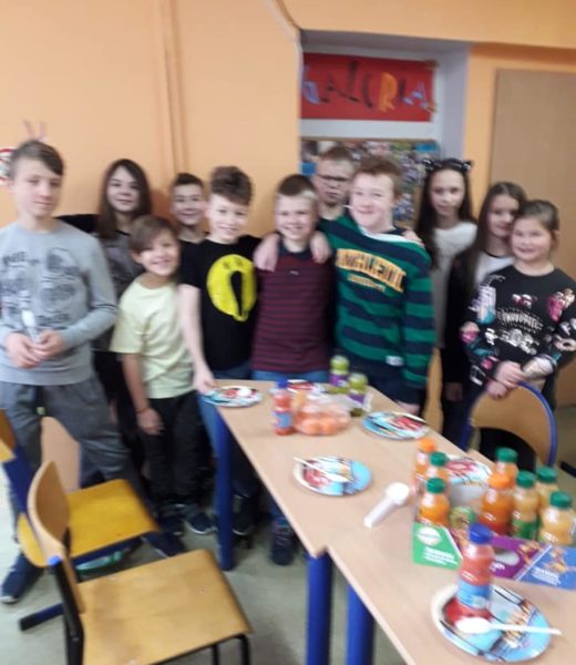 51713729_321255098494631_7031394228475265024_n